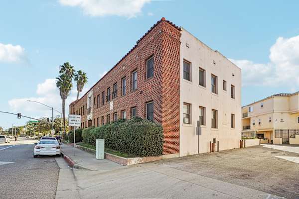 2014 Torrance Boulevard property
